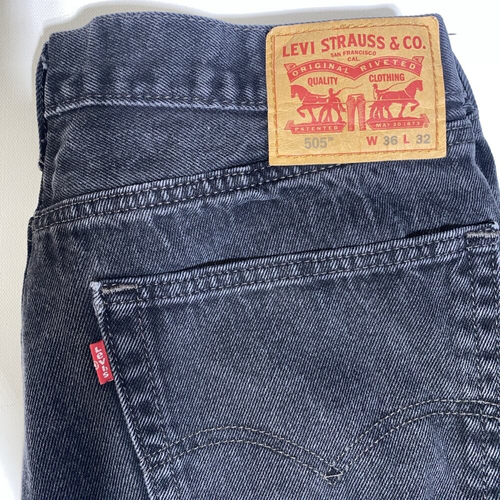 Levi Strauss 505 Black Denim Jeans Men’s 36 x 32 - Picture 2 of 6